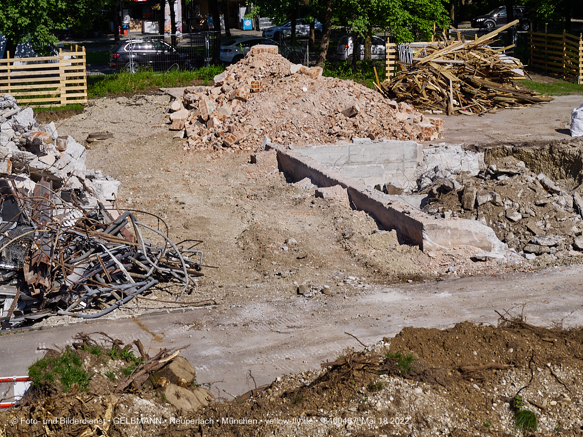 18.05.2022 - Baustelle am Haus für Kinder in Neuperlach